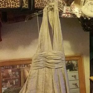 A BRAND NEW BEAUTIFUL CHIFFON GOLD DRESS 8 PETITE